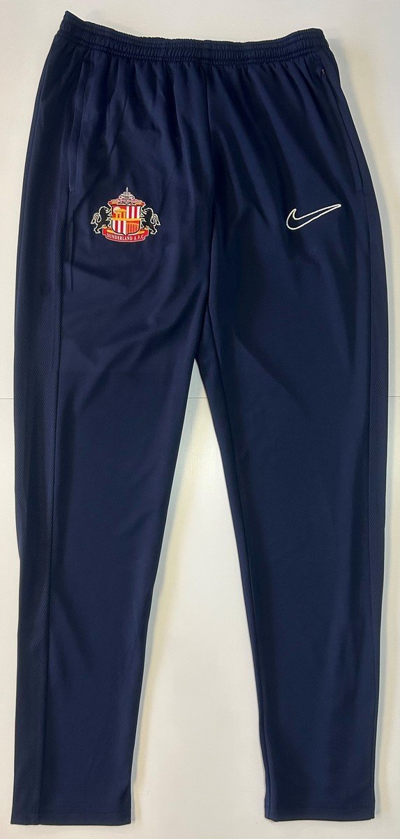 Buy the 23-24 SAFC Nike Training Pant online at Sunderland AFC Store